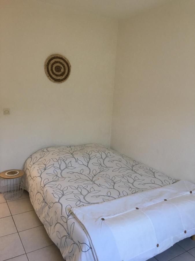 De La Clape A La Mer Mon Petit Pavillon Labellise - F2- Piscine Commune - Wifi Gratuit- Parking Prive - Arrivee Autonome - 800 M Plage - Grande Terrasse Abritee Vent - Saint-Pierre-la-Mer  Ngoại thất bức ảnh